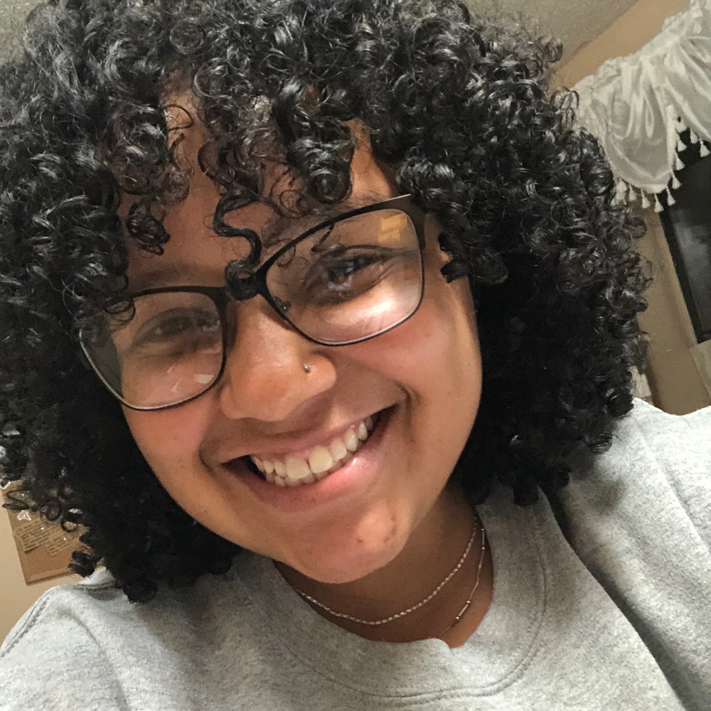 Meet your Posher, Naomi